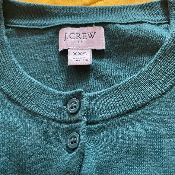 Classic J. Crew Cotton Cardigan - Picture 6 of 6